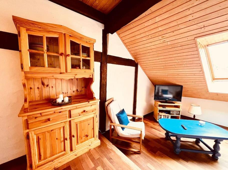 Charmant Appartement De Vacances Alta Ripa Hauterive  Eksteriør billede