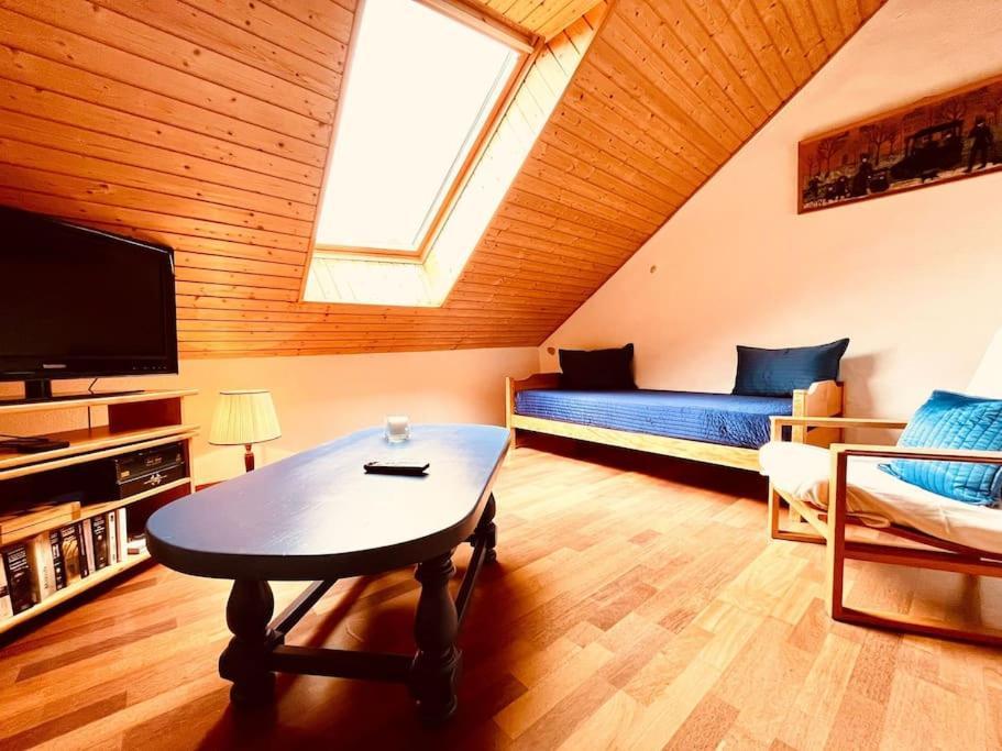 Charmant Appartement De Vacances Alta Ripa Hauterive  Eksteriør billede